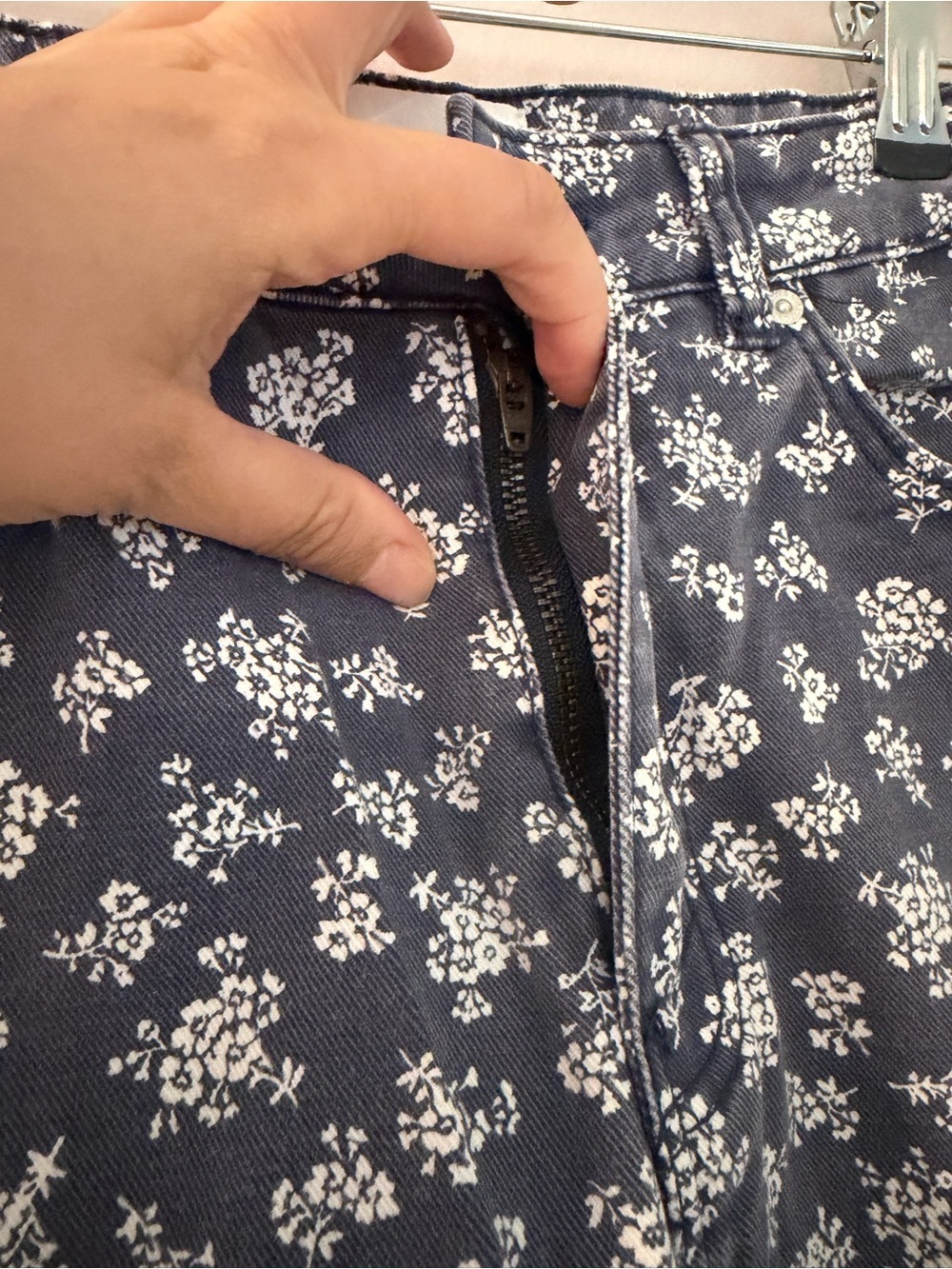 ROLLA'S Elderflower Original Straight Leg Y2K Floral High Rise Jeans Sz 25 - Picture 7 of 7